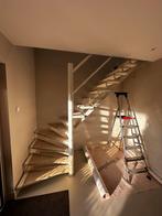 Stalen trap met houten treden en tapijt, Ophalen, Gebruikt, Trap, 2 tot 4 meter