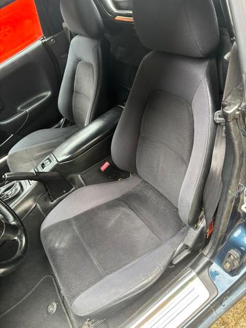 Mx5 nb stoelen beschikbaar voor biedingen