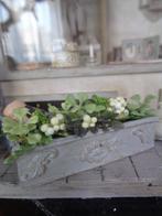 Balkon bak met mooie bloemen....Poppenhuis 1:12...(NrF36)*, Ophalen of Verzenden, Nieuw, Poppenhuis