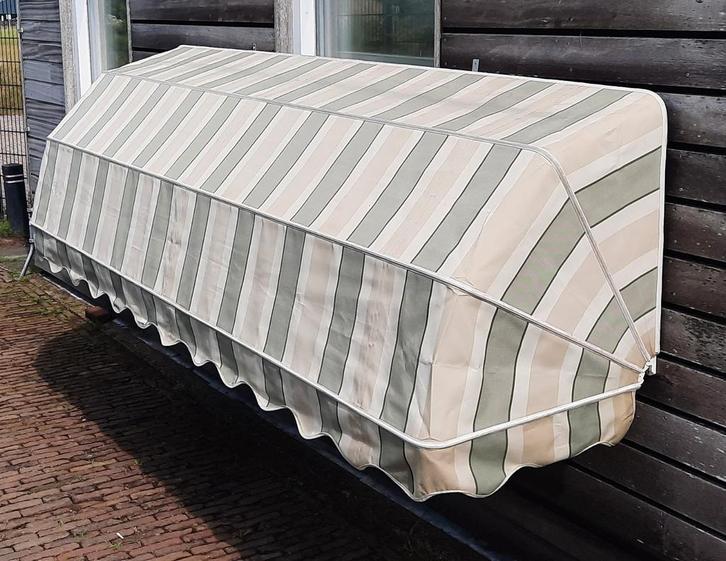 Markies zonnescherm, Tuin en Terras, Overige Tuin en Terras, Zo goed als nieuw, Ophalen