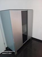 Grijze kast, Huis en Inrichting, Kasten | Roldeurkasten en Archiefkasten, Ophalen of Verzenden, Zo goed als nieuw, 25 tot 50 cm