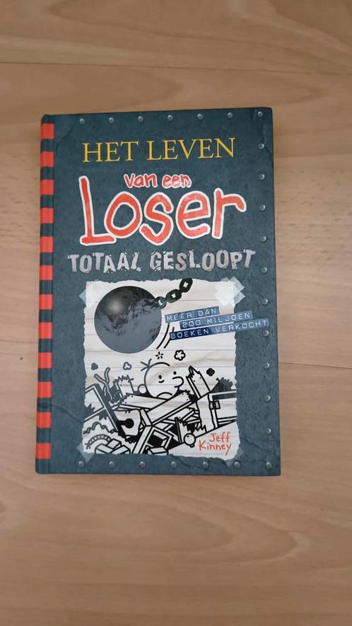 Jeff Kinney - Totaal gesloopt, Boeken, Kinderboeken | Jeugd | 10 tot 12 jaar, Zo goed als nieuw, Ophalen of Verzenden