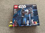 LEGO Star Wars 40771 TIE Fighter with Imperial Hangar Rack, Ophalen of Verzenden, Nieuw, Complete set, Lego
