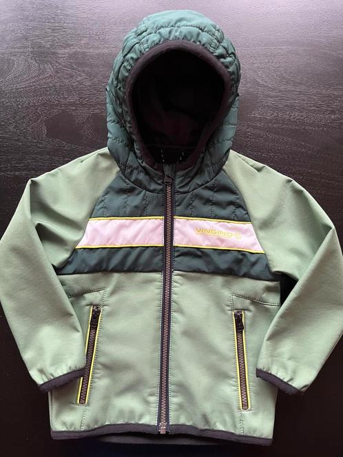 Maat 98 Vingino soft shell jas groen, Kinderen en Baby's, Kinderkleding | Maat 98, Zo goed als nieuw, Jongen, Jas, Ophalen of Verzenden