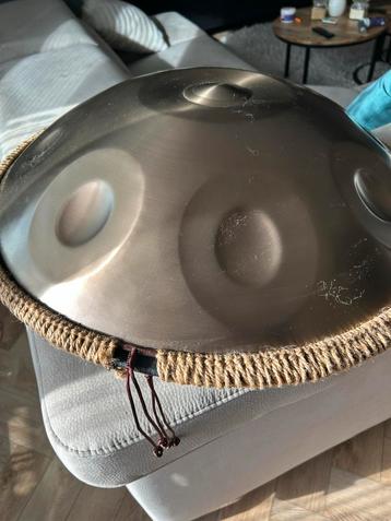 Z.G.A.N: Handpan 10 tonen + accessoires beschikbaar voor biedingen