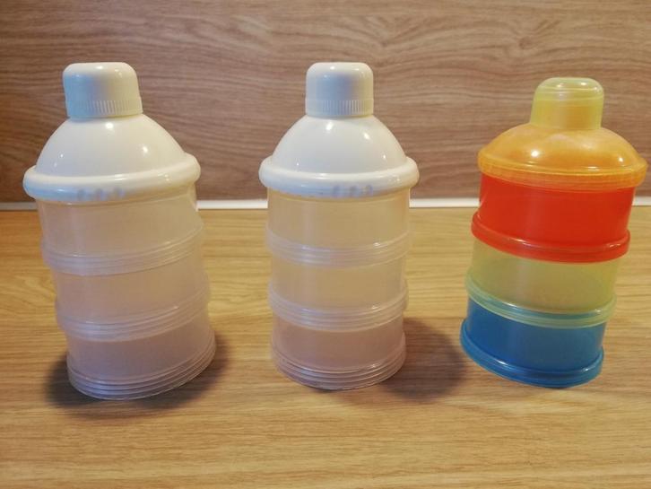 poedertorens voedingsbakjes 200ml flessen, Kinderen en Baby's, Babyvoeding en Toebehoren, Gebruikt, Overige typen, Ophalen