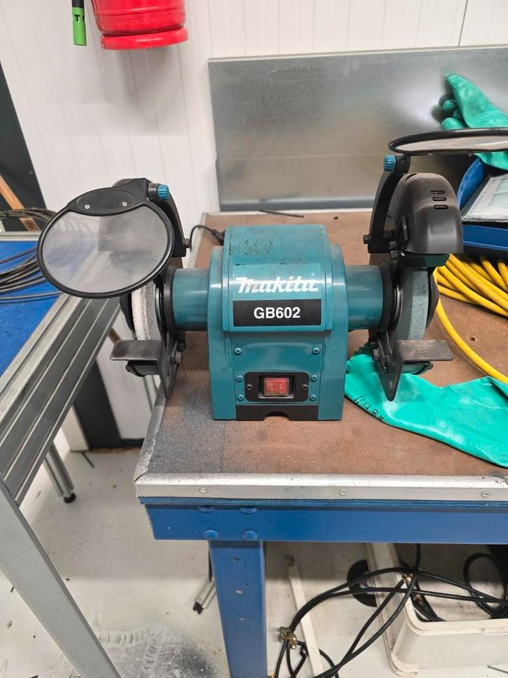 Makita GB602 Slijpmachine, Doe-het-zelf en Verbouw, Gereedschap | Schuurmachines, Gebruikt, Overige typen, Minder dan 600 watt