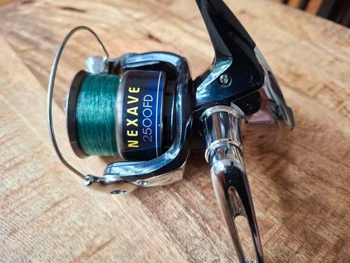 Shimano Nexave 2500FD izgs spinmolen dropshotmolen, Watersport en Boten, Hengelsport | Roofvissen, Zo goed als nieuw, Molen, Ophalen