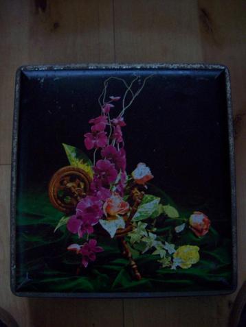 Vintage Koekblik met Spinnenwiel en Bloemen Patria beschikbaar voor biedingen