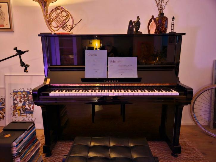 Yamaha U3H Akoestische piano, Sport en Fitness, Voetbal, Zo goed als nieuw, Overige typen, Ophalen