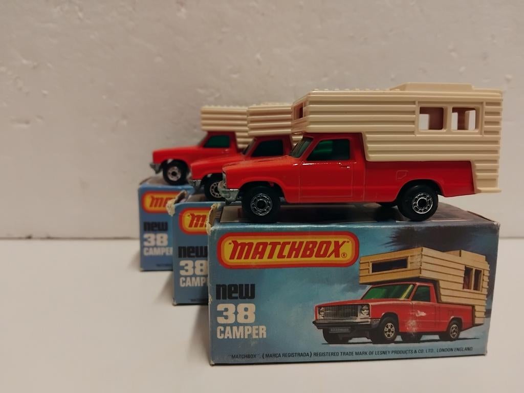Matchbox #38 Camper Ford pick up rood 3INCH, Ophalen of Verzenden, Zo goed als nieuw, Auto