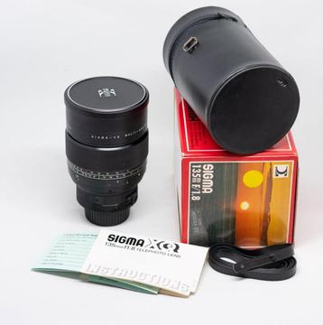Sigma XQ 135mm f1.8 collector's condition, full box beschikbaar voor biedingen
