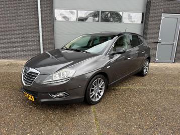 Lancia DELTA 1.4 Multi Air Platinum vol leer  pdc voor en ac beschikbaar voor biedingen