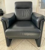 Donkerblauwe leren fauteuil - Tijdloos & Comfortabel, Huis en Inrichting, Fauteuils, Ophalen, Gebruikt, Leer, 75 tot 100 cm