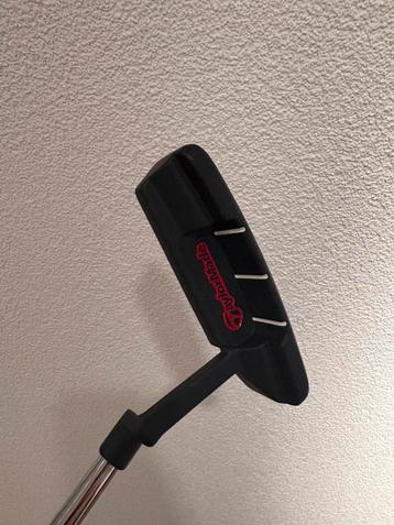 taylormade putter smoke white beschikbaar voor biedingen