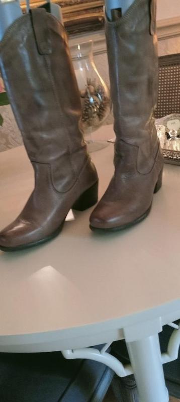 Elegante Chique Lederen Dames Winterlaarsjes "Toupe-Kleur" beschikbaar voor biedingen