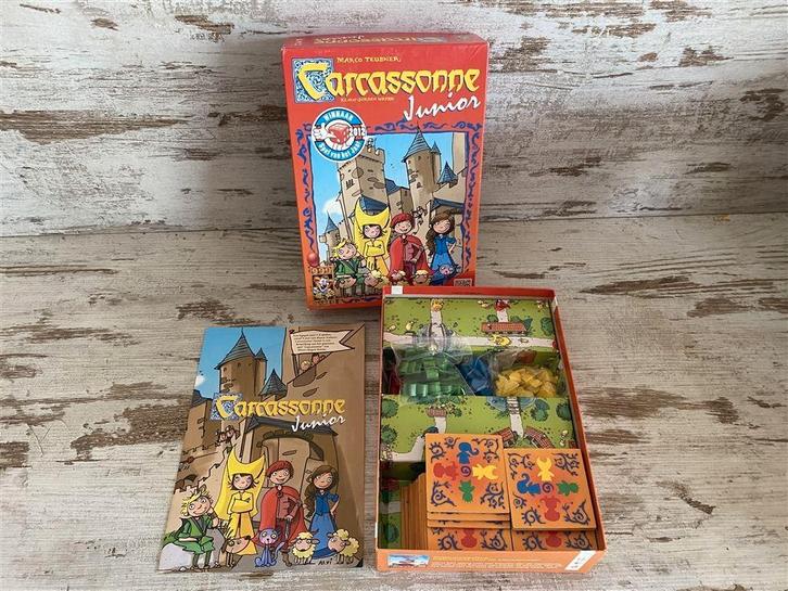 Carcassonne junior 999 games [s925], Hobby en Vrije tijd, Gezelschapsspellen | Bordspellen, Zo goed als nieuw, Ophalen of Verzenden