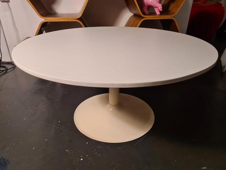 Vintage ronde salontafel, tulpvoet, trompetvoet, wit, Huis en Inrichting, Tafels | Salontafels, Minder dan 50 cm, 50 tot 100 cm