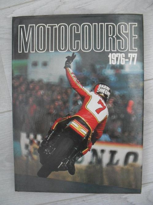 zeldzaam motocourse boek 1976 - 77 barry sheene tt assen, Verzamelen, Automerken, Motoren en Formule 1, Zo goed als nieuw, Motoren