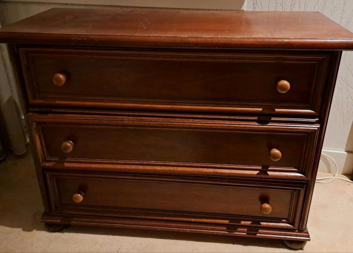 Mooie noten houten ladekast - stevig - 3 laden, Huis en Inrichting, Kasten | Ladekasten, Gebruikt, Minder dan 100 cm, 50 tot 100 cm