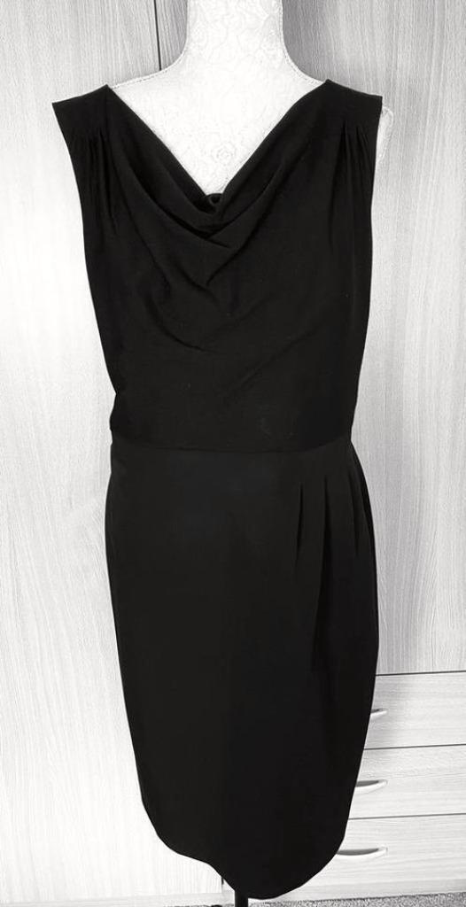 Purdey zwarte jurk maat 44 [DM], Kleding | Dames, Jurken, Zo goed als nieuw, Maat 42/44 (L), Zwart, Onder de knie, Ophalen of Verzenden