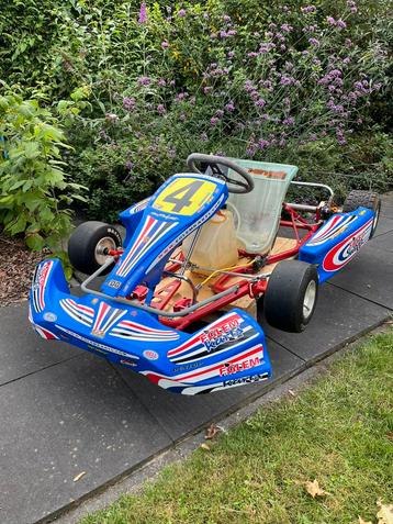 Race kart eglemkart beschikbaar voor biedingen