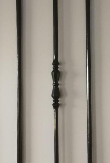 JVH-E: massieve trapspijlen smeedijzer trap hek satijn zwart beschikbaar voor biedingen