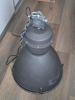 2 prachtige originele grote industriële hanglampen !!, Huis en Inrichting, Lampen | Hanglampen, Ophalen, 50 tot 75 cm, Zo goed als nieuw