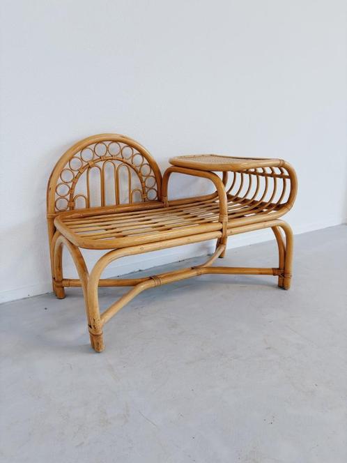 VINTAGE (TELEFOON)BANKJE MET TAFELTJE | BAMBOE, Antiek en Kunst, Antiek | Meubels | Stoelen en Banken, Ophalen of Verzenden
