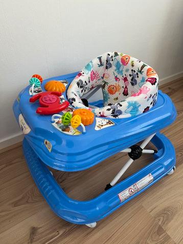 Loopstoeltje beschikbaar voor biedingen