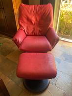 Leolux fauteuil met hocker, Huis en Inrichting, Fauteuils, Ophalen of Verzenden, Zo goed als nieuw, 50 tot 75 cm, Leer