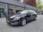 Volvo V60 1.6 D2 Momentum Dak Navi Clima Cruise PDC 17 Inch, Euro 5, Gebruikt, 4 cilinders, Leder en Stof