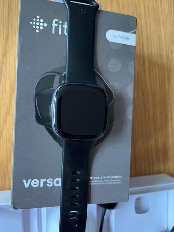Fitbit Versa 4 Nieuw beschikbaar voor biedingen