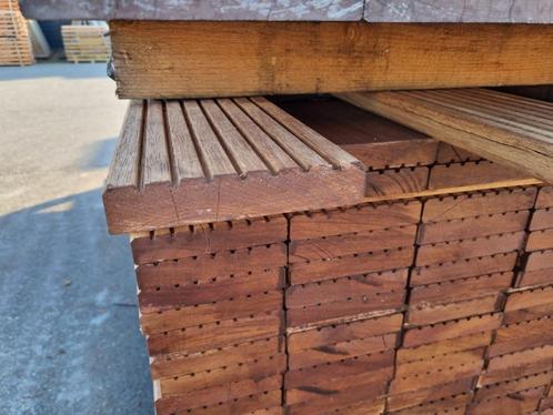 Hardhouten vlonderplank 28x145mm ”Basralocus” voor €10,- p/m, Tuin en Terras, Terrasdelen en Vlonders, Nieuw, Hout, Ophalen