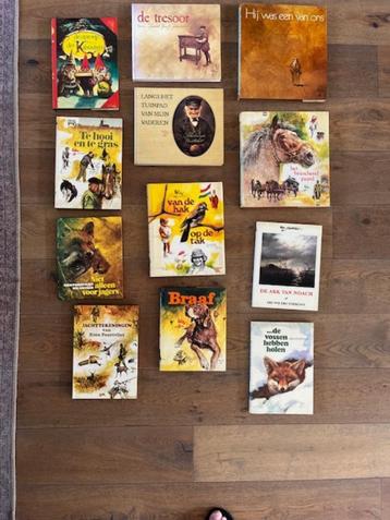 12 boeken van Rien Poortvliet liefst in 1 koop maar los kan beschikbaar voor biedingen
