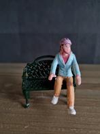 Lemax figuur 15 kerstdorp kersthuisjes, Diversen, Kerst, Ophalen of Verzenden, Zo goed als nieuw