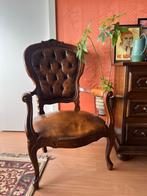 Vintage brocante chesterfield houten en leren stoel, Ophalen, Gebruikt, Hout, Brocante vintage barok