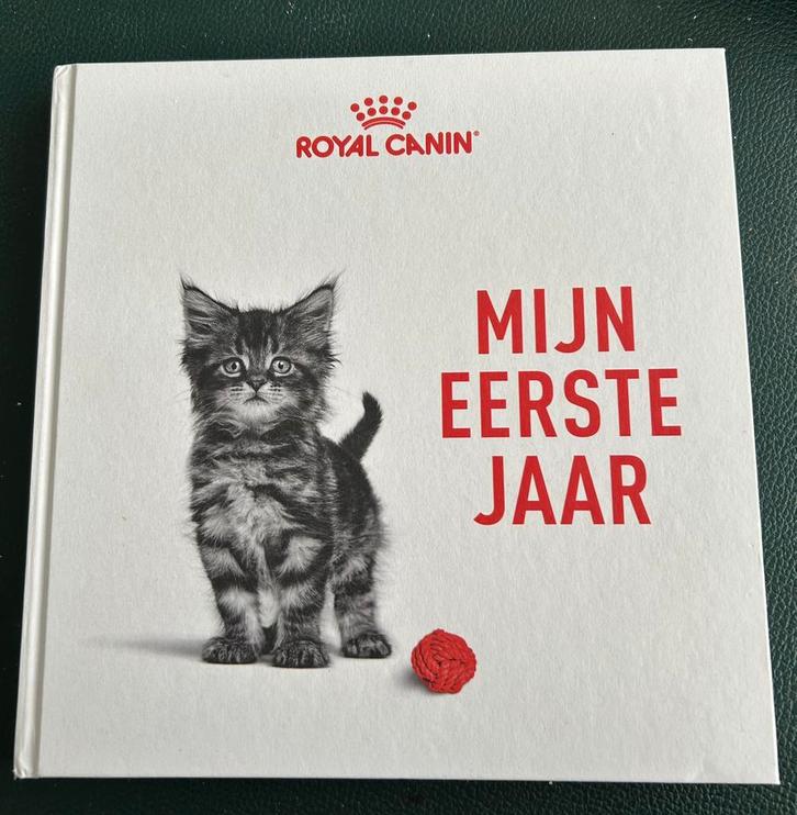 Mijn eerste jaar, Royal Canin nieuw, Boeken, Dieren en Huisdieren, Zo goed als nieuw, Katten, Ophalen of Verzenden