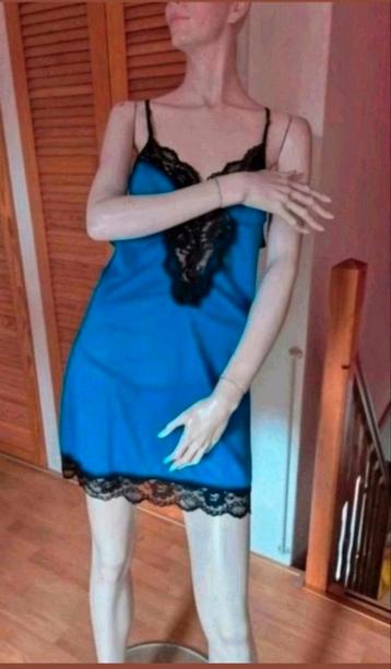 Nieuw lingerie setje maat M. Okselmaat 47 cm beschikbaar voor biedingen