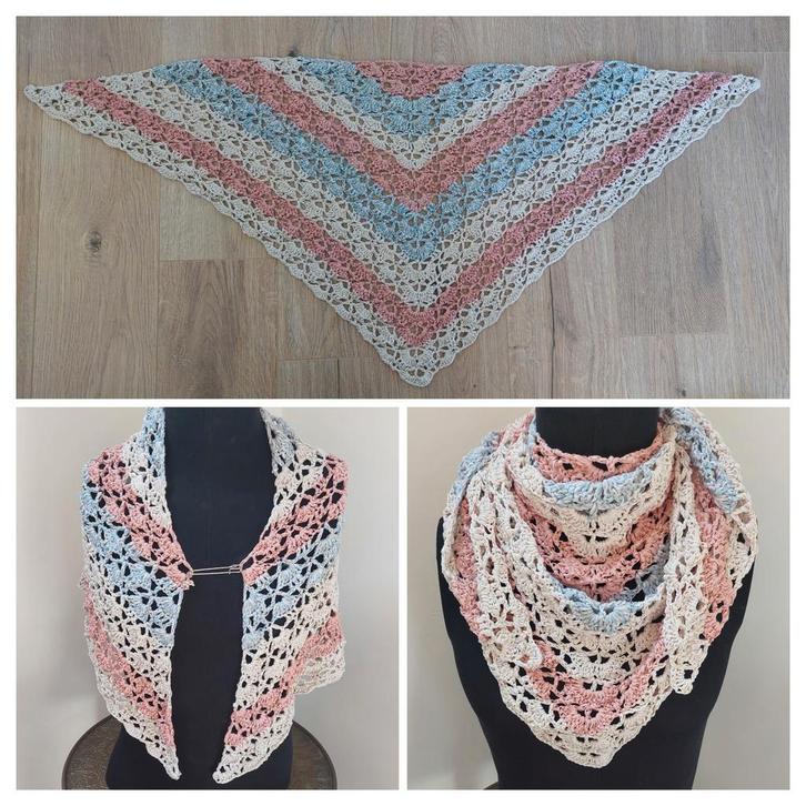 Mooie gehaakte omslagdoek lichtroze blauw en cremewit, Kleding | Dames, Mutsen, Sjaals en Handschoenen, Nieuw, Sjaal, Ophalen of Verzenden