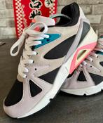 Nike WMNS Air Structure Triax 91 Platinum Violet 38.5, Nike, Ophalen of Verzenden, Grijs, Sneakers of Gympen