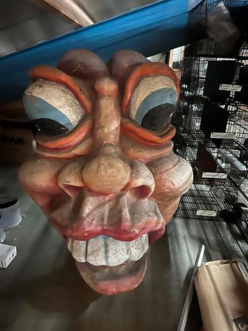 carnavalshoofd beschikbaar voor biedingen