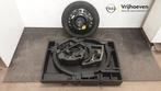 Krikset + reservewiel van een Opel Mokka (Mokka 12-), Auto-onderdelen, Overige Auto-onderdelen, Gebruikt, Opel, Ophalen of Verzenden