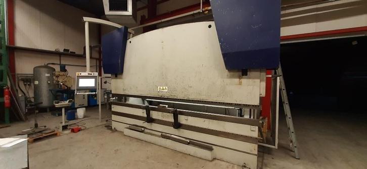 BESTURING KANTBANK DEFECT?, Zakelijke goederen, Machines en Bouw | Metaalbewerking, Ophalen of Verzenden