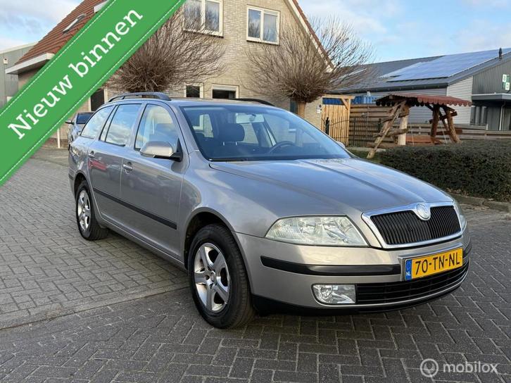 Skoda Octavia Combi 1.6 Ambiente, Auto's, Skoda, Bedrijf, Te koop, Octavia, ABS, Airbags, Airconditioning, Alarm, Boordcomputer