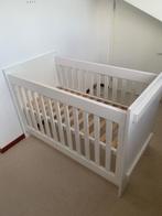 Ledikant/kinderbedje, Kinderen en Baby's, Kinderkamer | Bedden, Ophalen, Gebruikt, Minder dan 140 cm, Matras