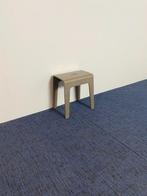 2 x Kruk Bla Station Bimbo - design Peter Brandt - grijs, Ophalen, Gebruikt, Hout