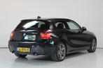 BMW 1-serie M135i | Dealer Oh | H&K | Leder | Carplay, Euro 5, Achterwielaandrijving, Zwart, Navigatiesysteem