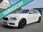 Bmw 1-serie 116i Urban Edition Schuifdak|Leder|Xenon, Gebruikt, 4 cilinders, Leder en Stof, Wit