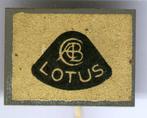 Lotus beige/zwart op blik auto speldje ( B_133 ), Verzamelen, Speldjes, Pins en Buttons, Transport, Speldje of Pin, Zo goed als nieuw